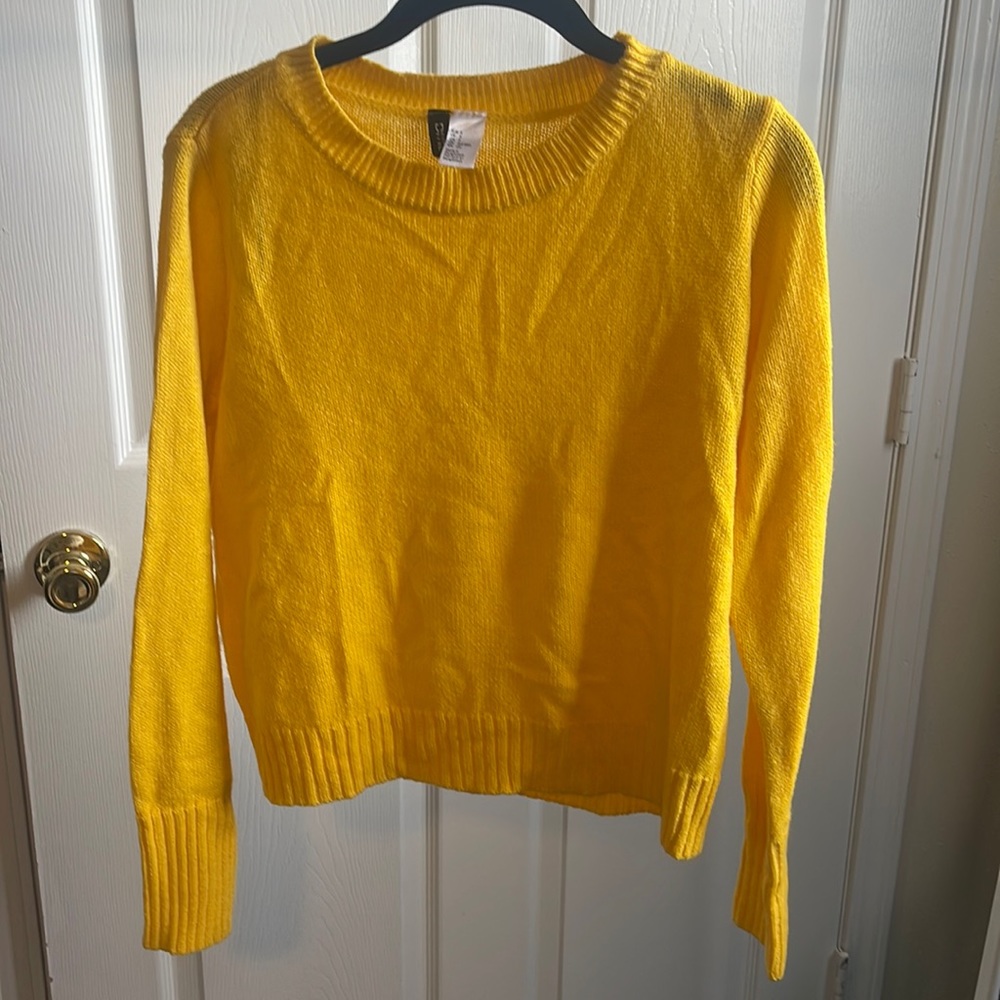 Yellow sweater